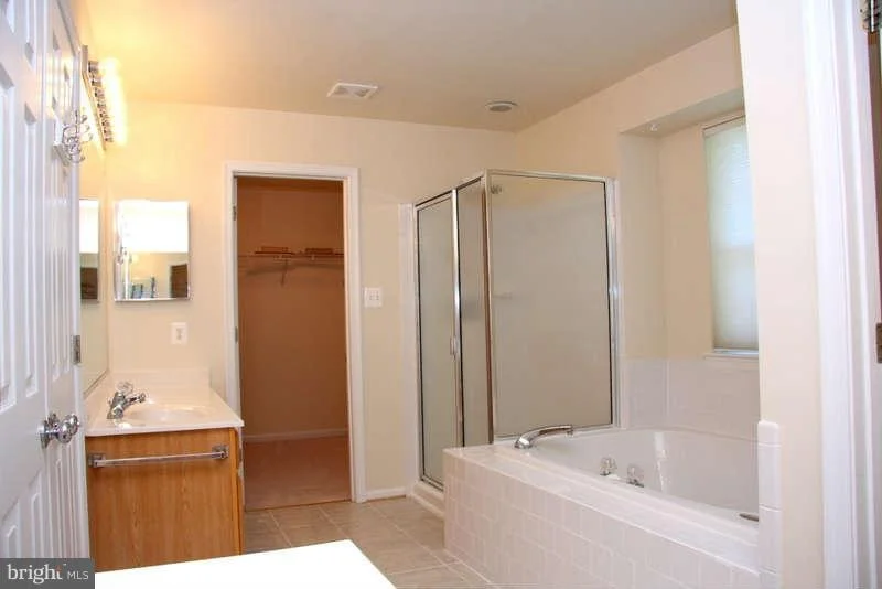 Photo of 43862 CHELTENHAM CIRCLE