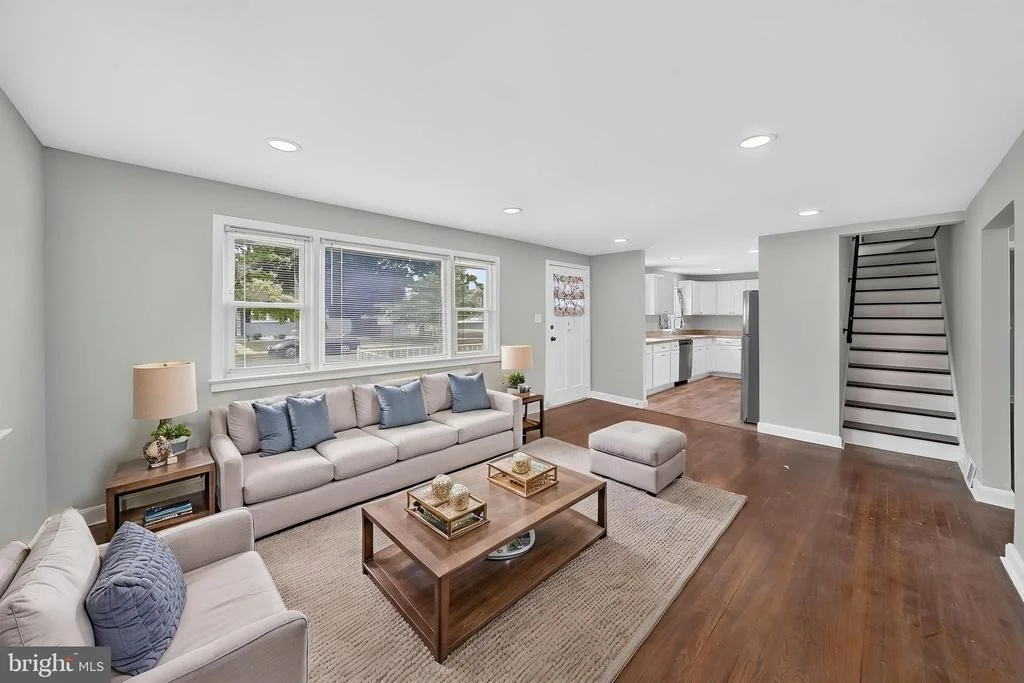 Photo of 520 RANDALL AVENUE