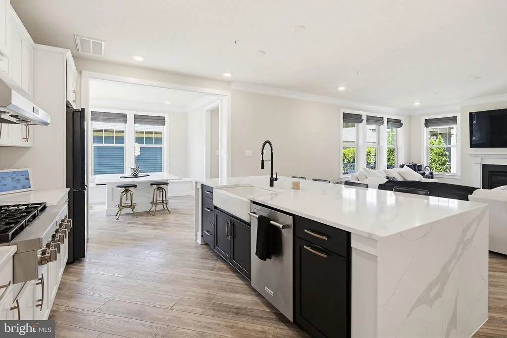 Photo of 8693 SATINWOOD DRIVE