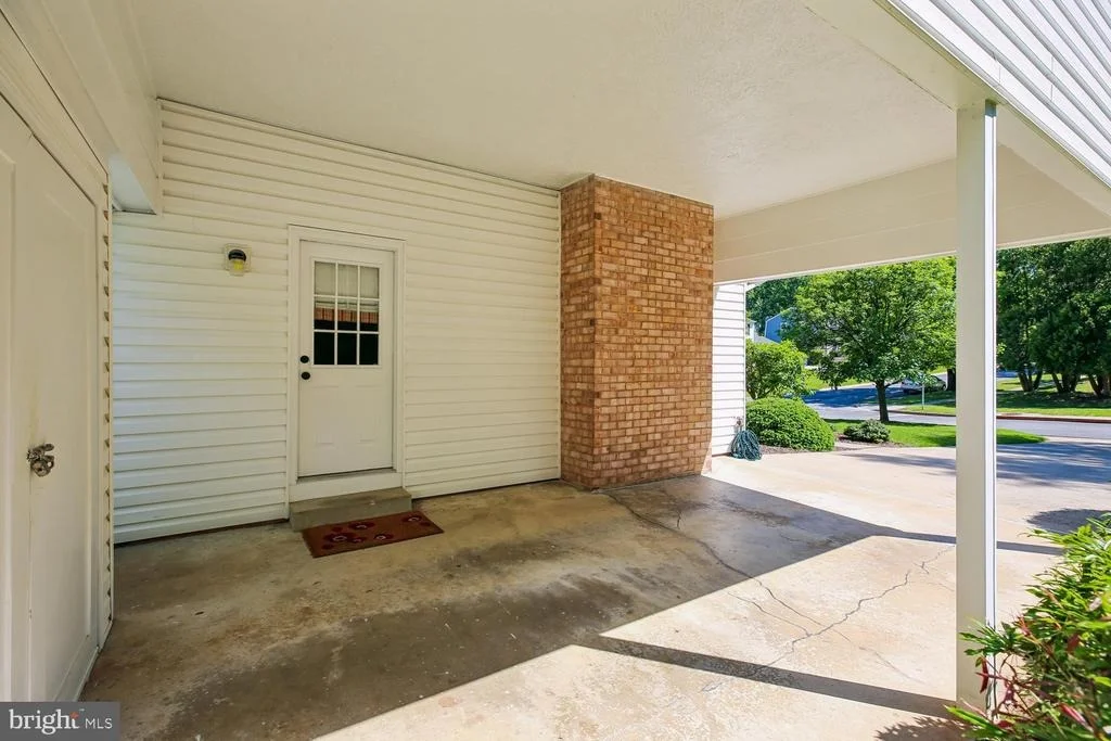 Photo of 1525 ARBOR VIEW ROAD