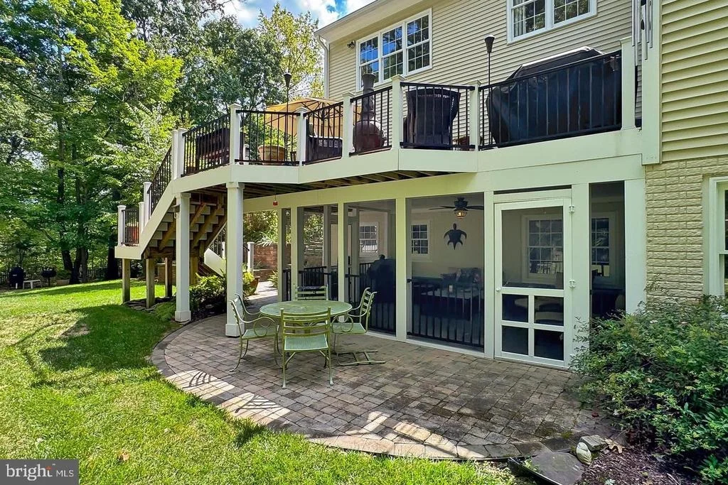Photo of 5749 YEWING WAY