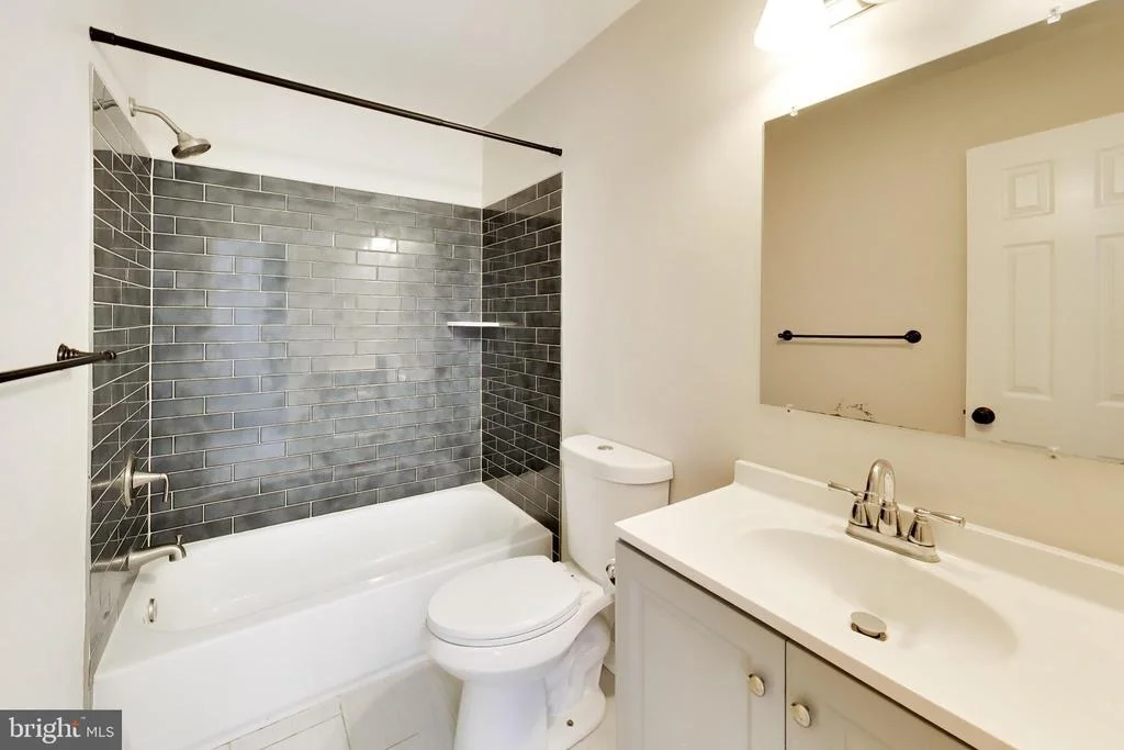 Photo of 2809 HACKNEY LANE