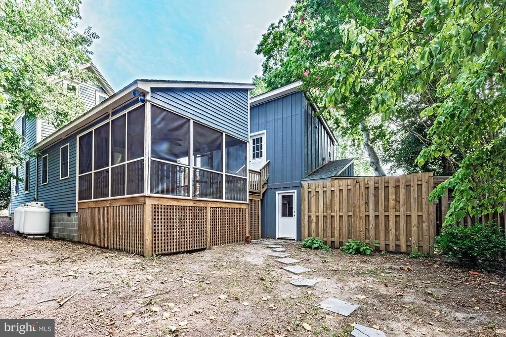 Photo of 606 KINGS HIGHWAY