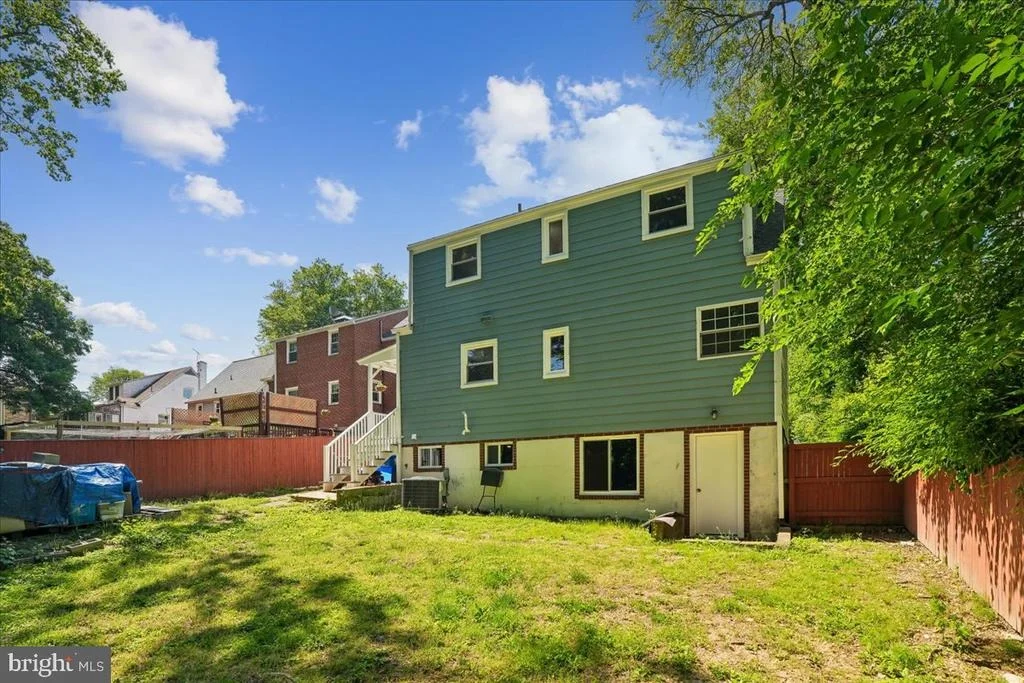 Photo of 11209 MIDVALE ROAD