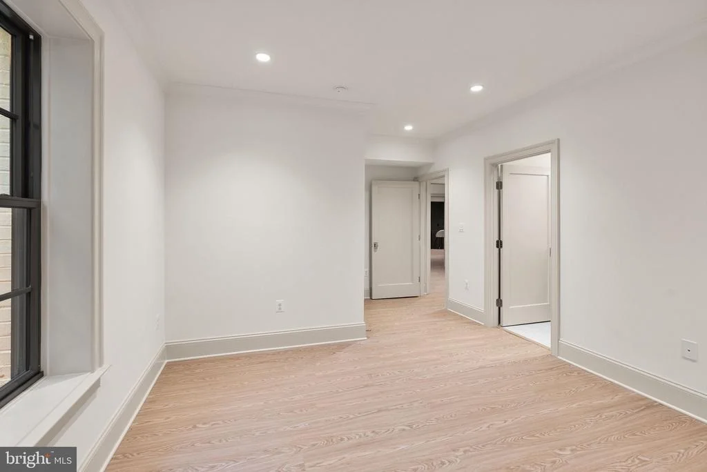 Photo of 1223 SOMERSET DRIVE