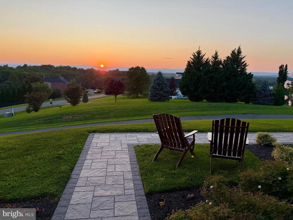 Photo of 15064 BARLOW DRIVE