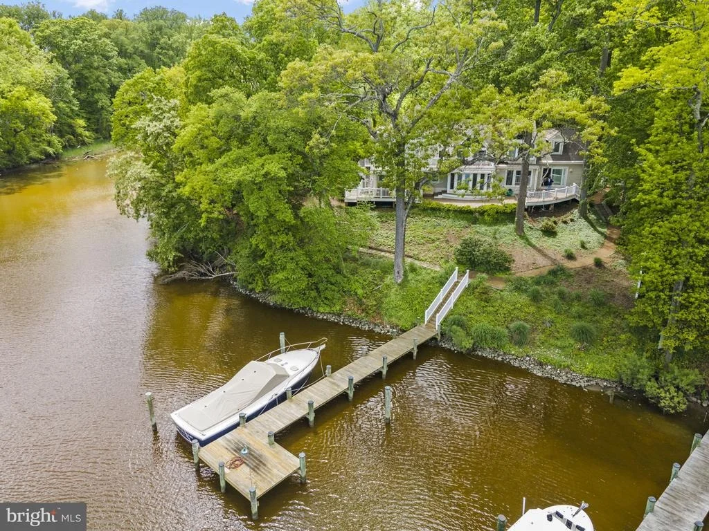 Photo of 1009 DULANEY LANE