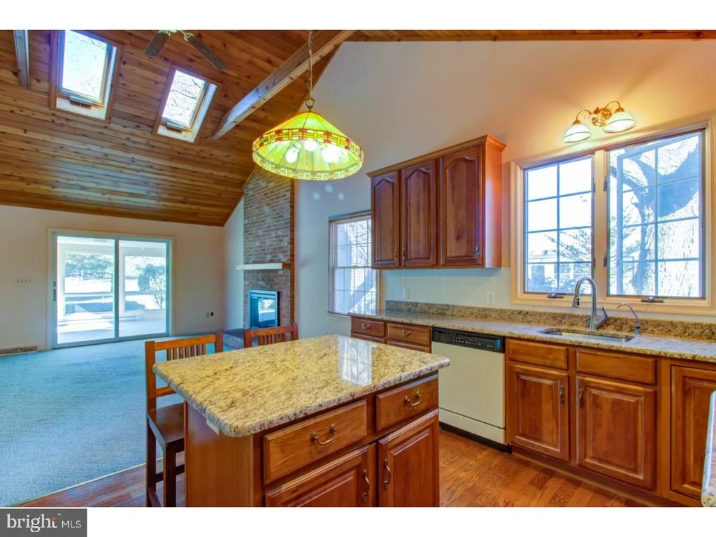 Photo of 554 TROON ROAD