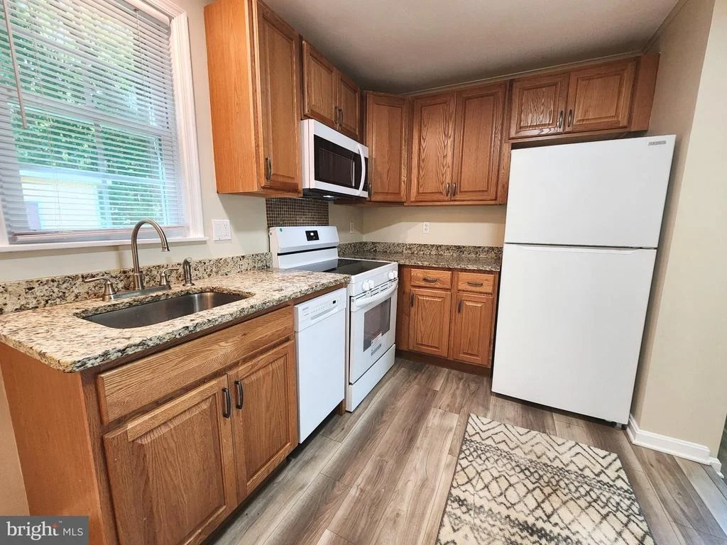 Photo of 6066 SHADY SIDE ROAD