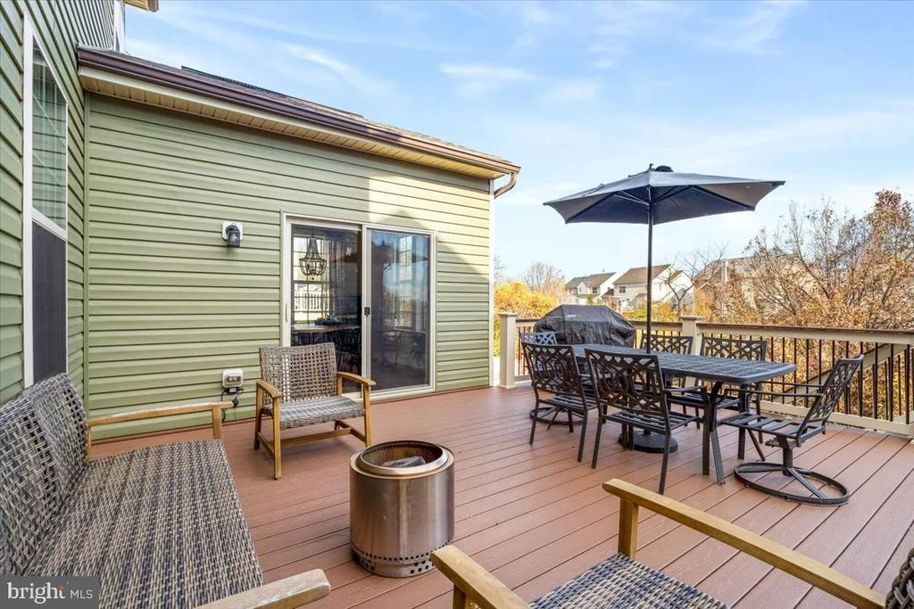 Photo of 1010 SAXTON DRIVE