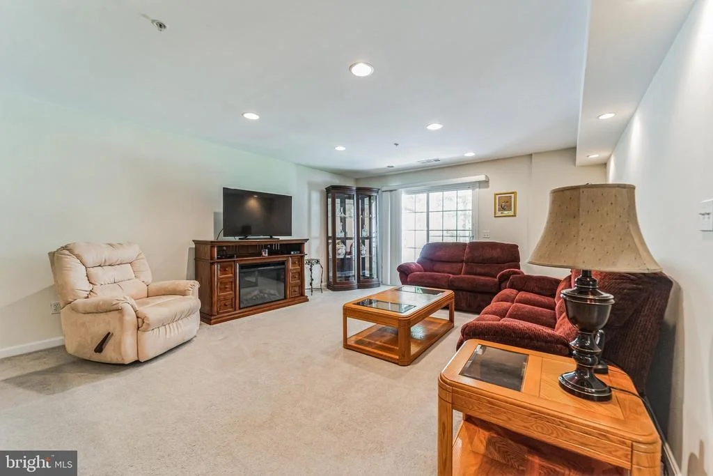 Photo of Unit 2 at 678 EMERALD WAY