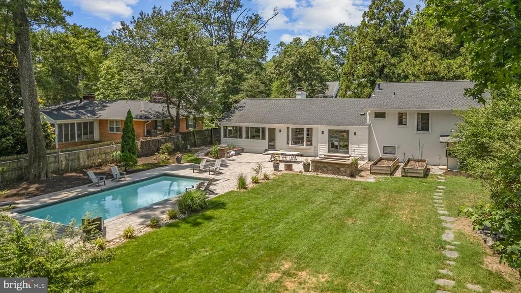 Photo of 9013 BEATTY DRIVE