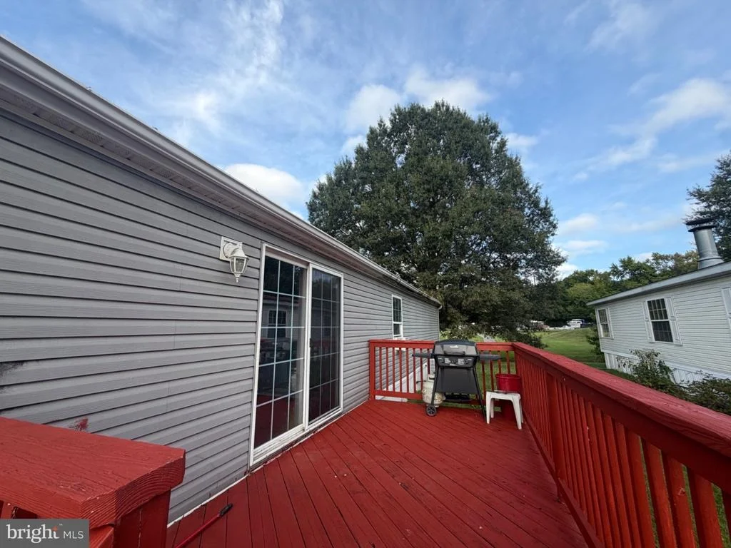 Photo of 3410 HONEYSUCKLE LANE