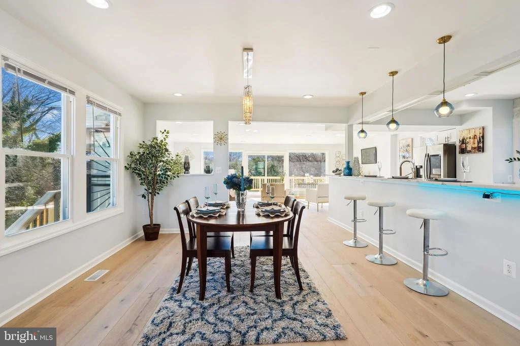 Photo of 2528 ELVANS ROAD SE