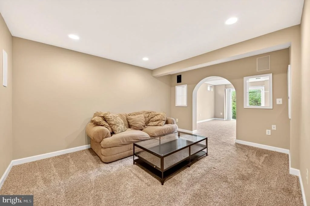Photo of 8 N POINTE TERRACE