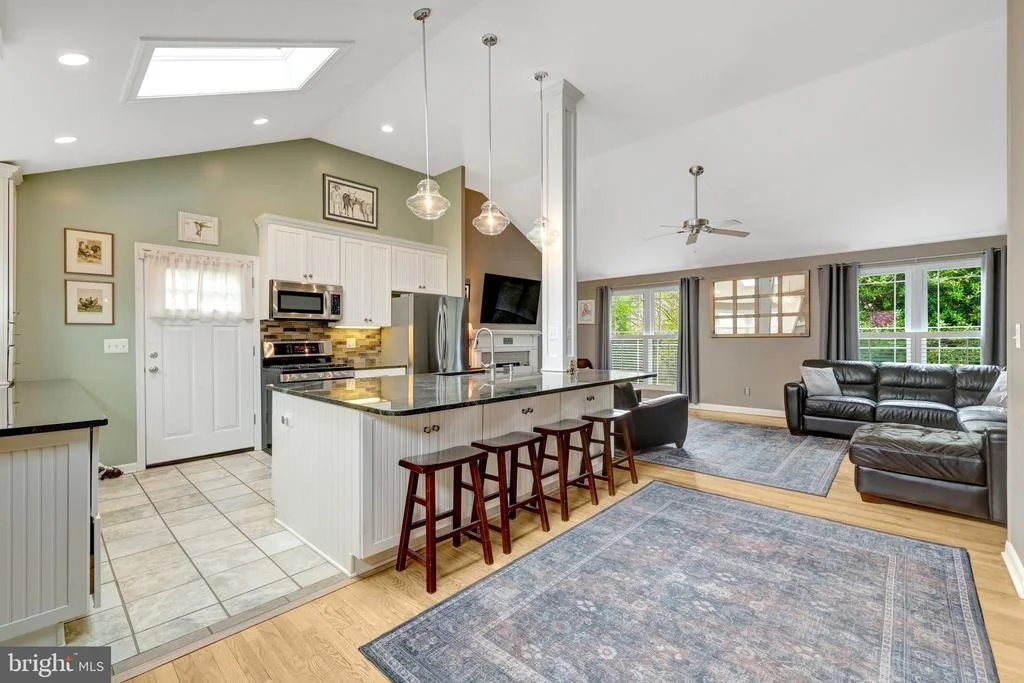 Photo of 6900 SOUTHRIDGE DRIVE