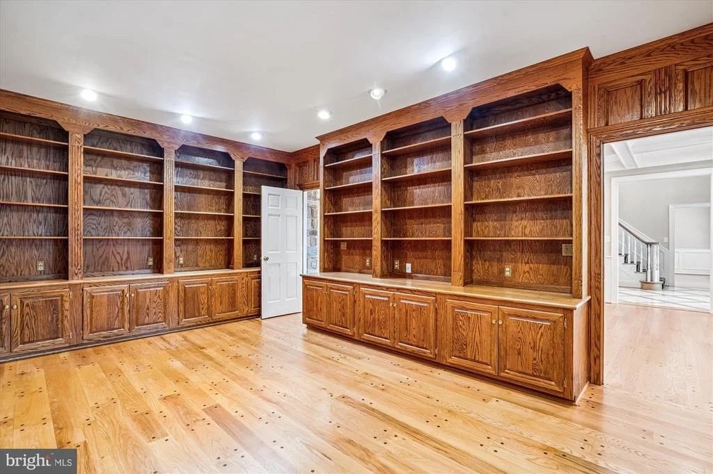 Photo of 8849 TUCKERMAN LANE
