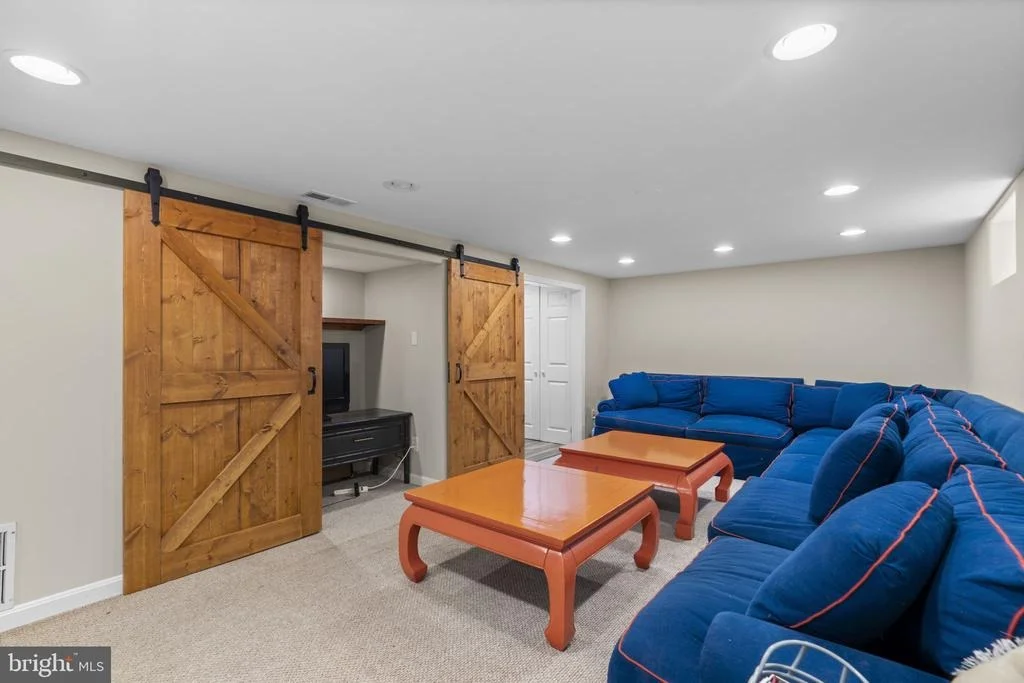 Photo of 52 SUNSET DRIVE