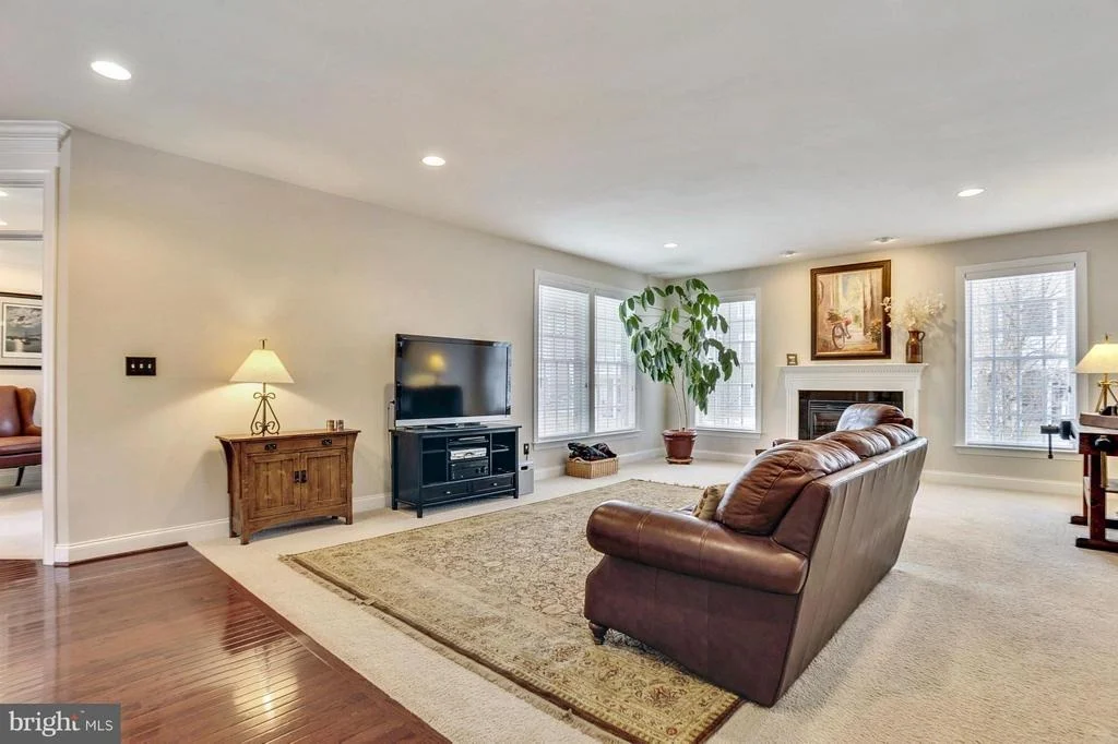 Photo of 42725 RIDGEWAY DRIVE