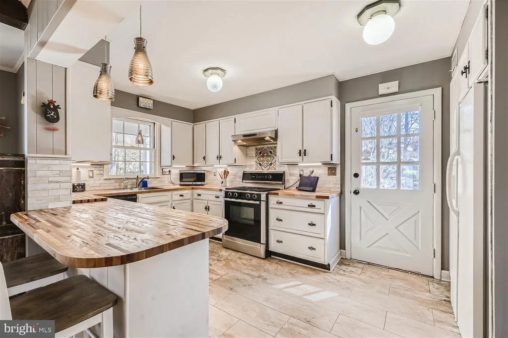 Photo of 857 GLEN ALLEN DRIVE