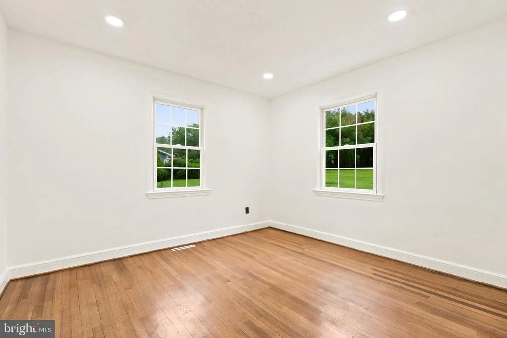 Photo of 4630 MUNCASTER MILL ROAD