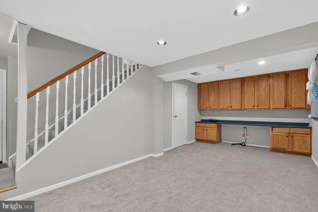 Photo of 935 MARINE DRIVE