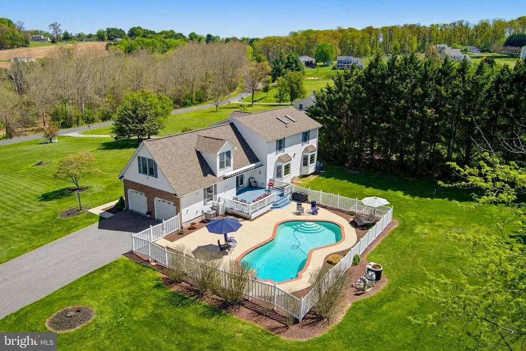 Photo of 495 HATTIE DRIVE