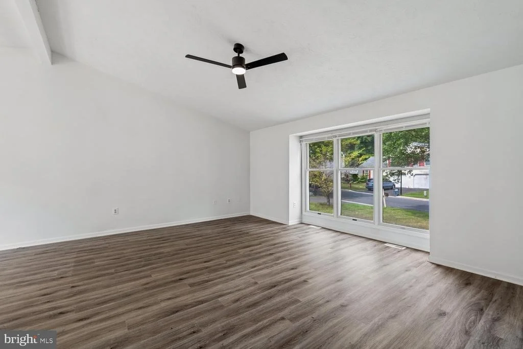 Photo of 3049 MEMORY LANE