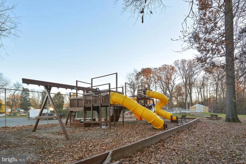 Photo of 5406 NUTTING DRIVE