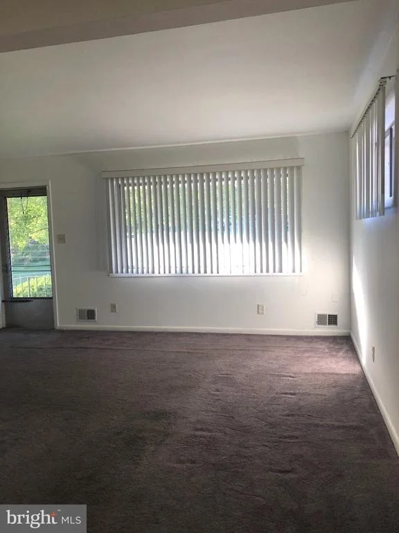 Photo of 7311 KIPLING PARKWAY