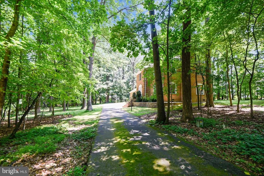 Photo of 7700 WARFIELD ROAD