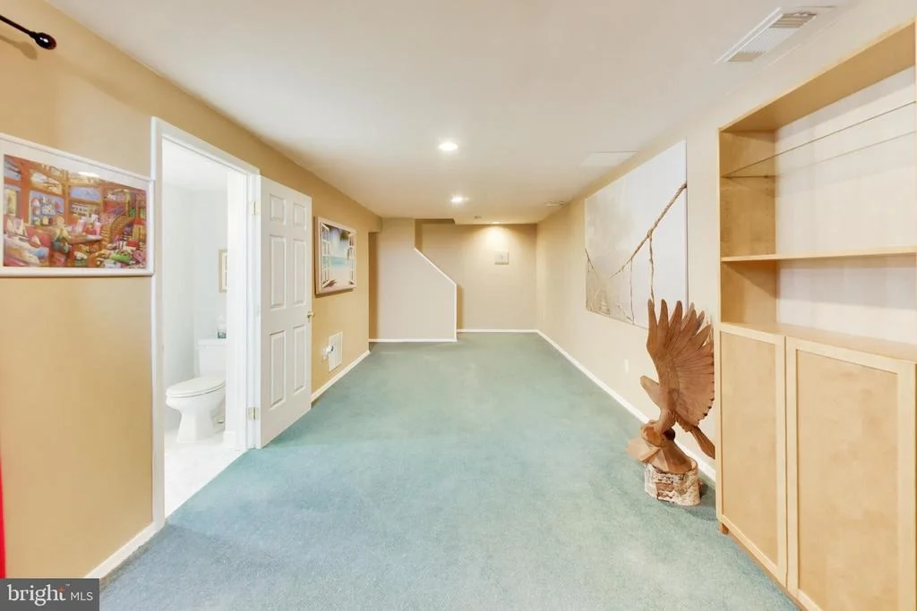 Photo of 435 UPSHIRE CIRCLE