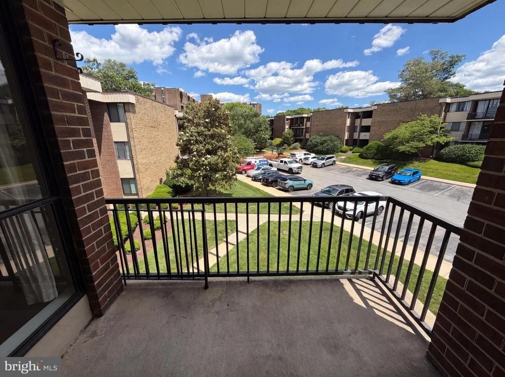Photo of Unit 302 at 9907 BLUNDON DRIVE
