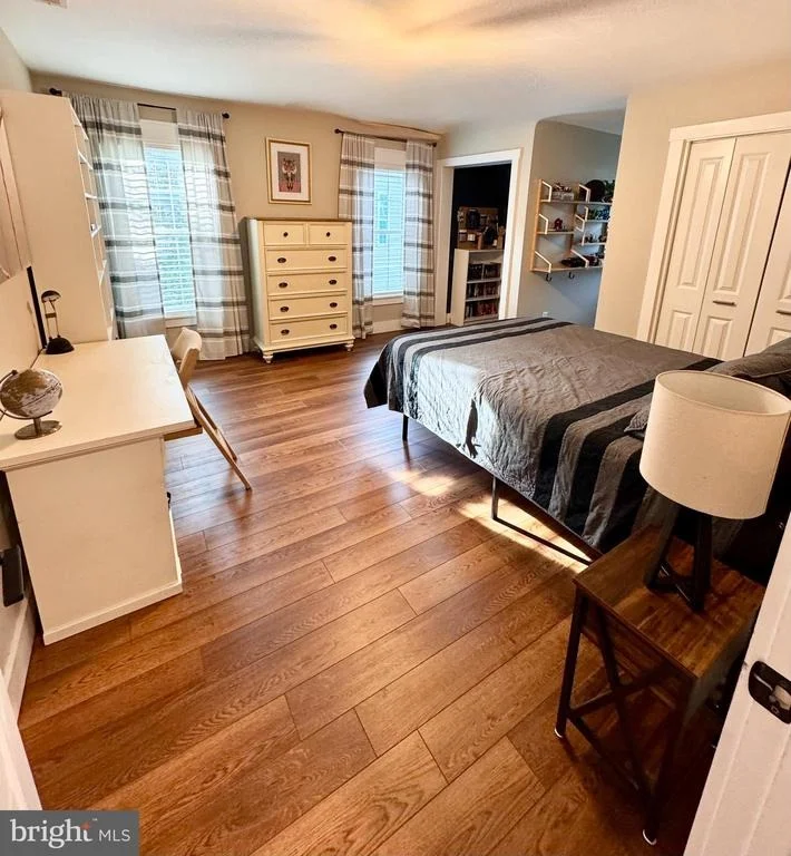 Photo of 1222 CARROLLTON LANE
