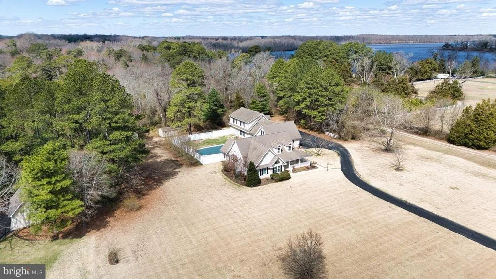 Photo of 24764 PEALIQUOR ROAD