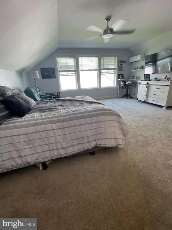 Photo of 34017 SMITHS POINT LANE