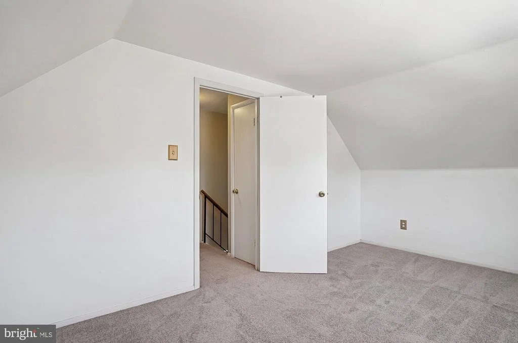 Photo of 16005 PENNANT LANE