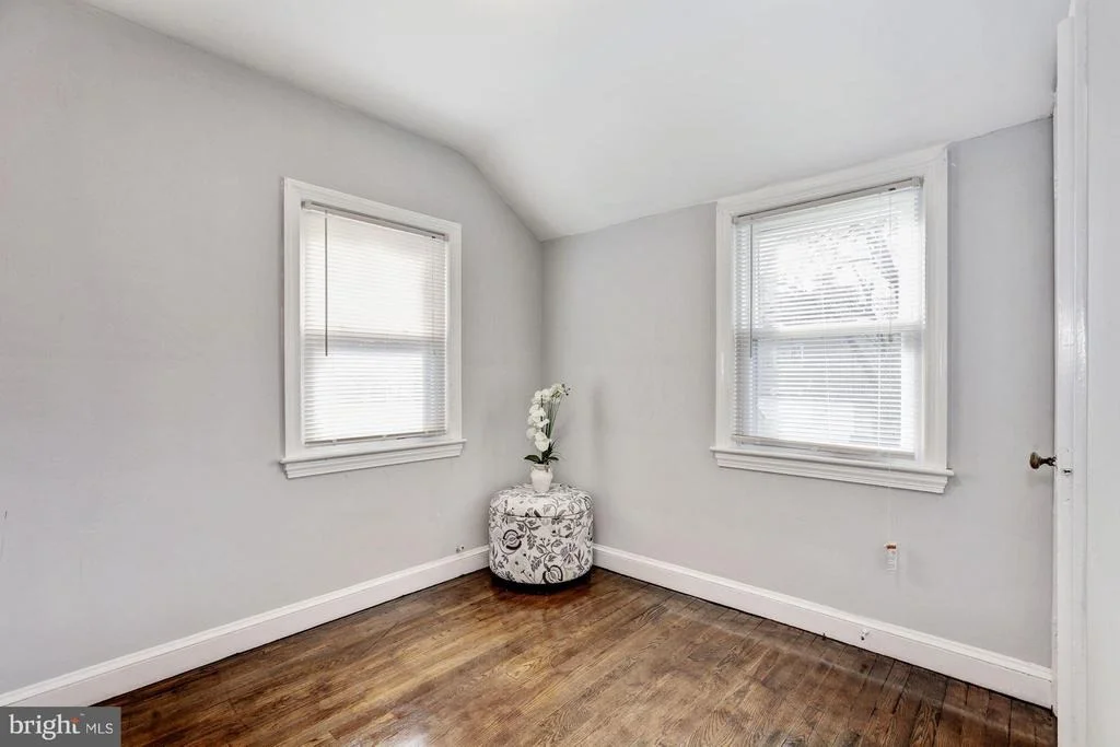 Photo of 403 E UNIVERSITY BOULEVARD