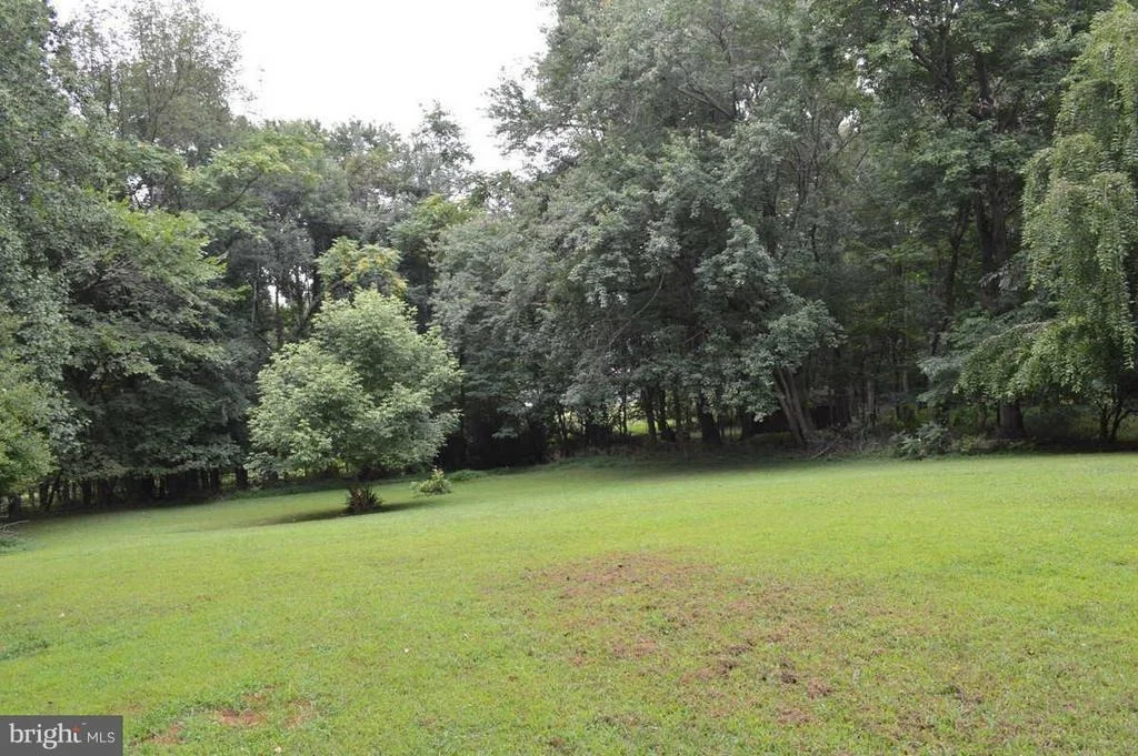 Photo of 6191 VIEWSITE DRIVE
