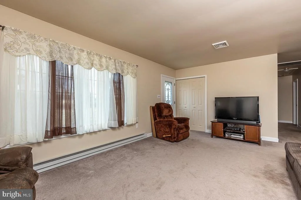 Photo of 16319 TANYARD ROAD