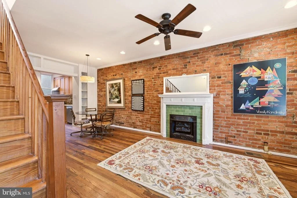 Photo of 1402 PERRY PLACE NW