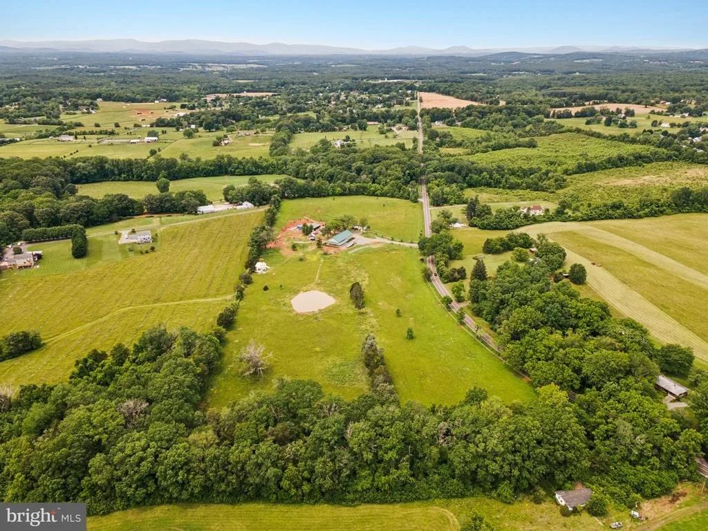 Photo of 7285 OPAL ROAD