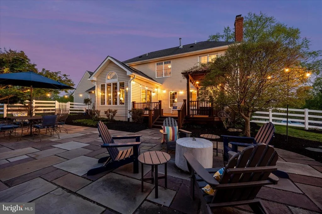 Photo of 6170 CHALLEDON CIRCLE