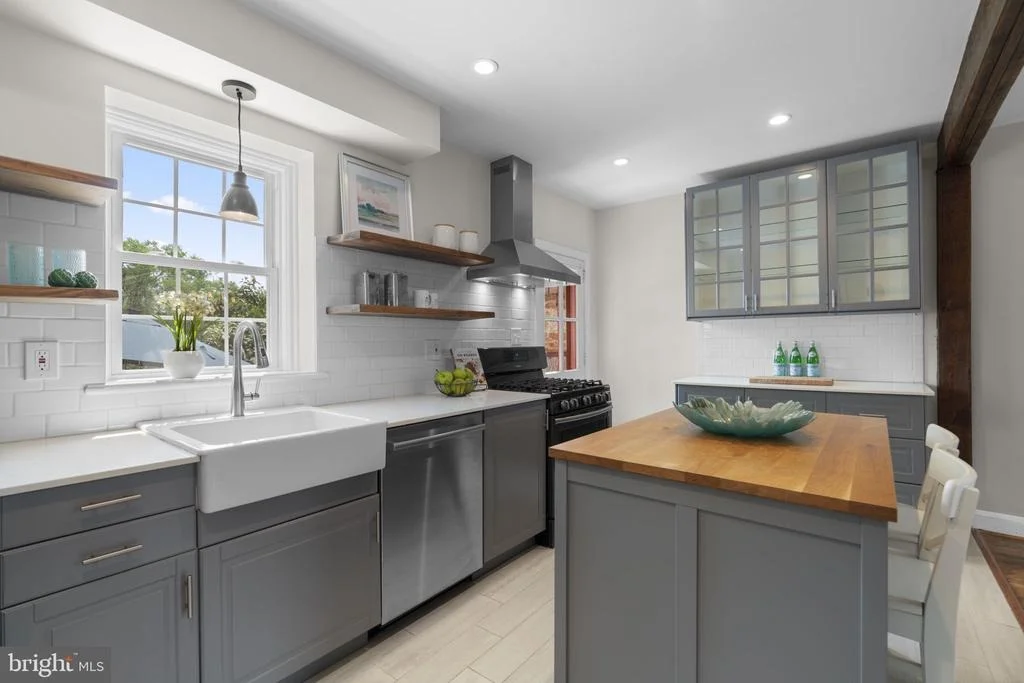 Photo of 35 TANGLEWOOD ROAD
