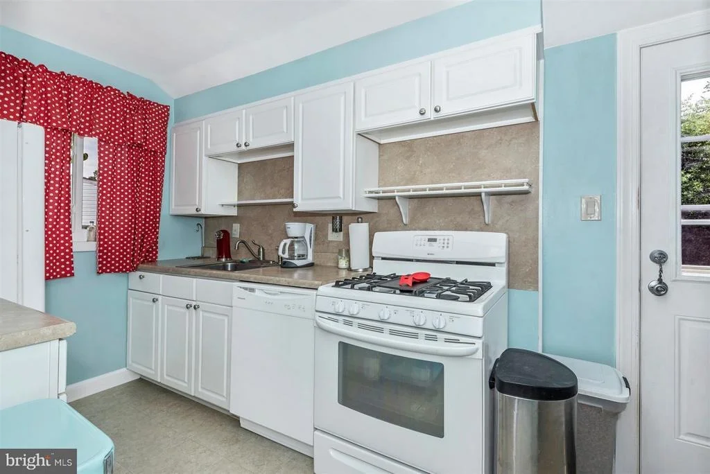 Photo of 3302 JANET ROAD