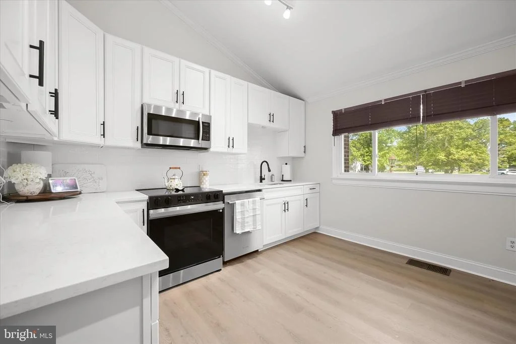 Photo of 17701 MILLCREST DRIVE