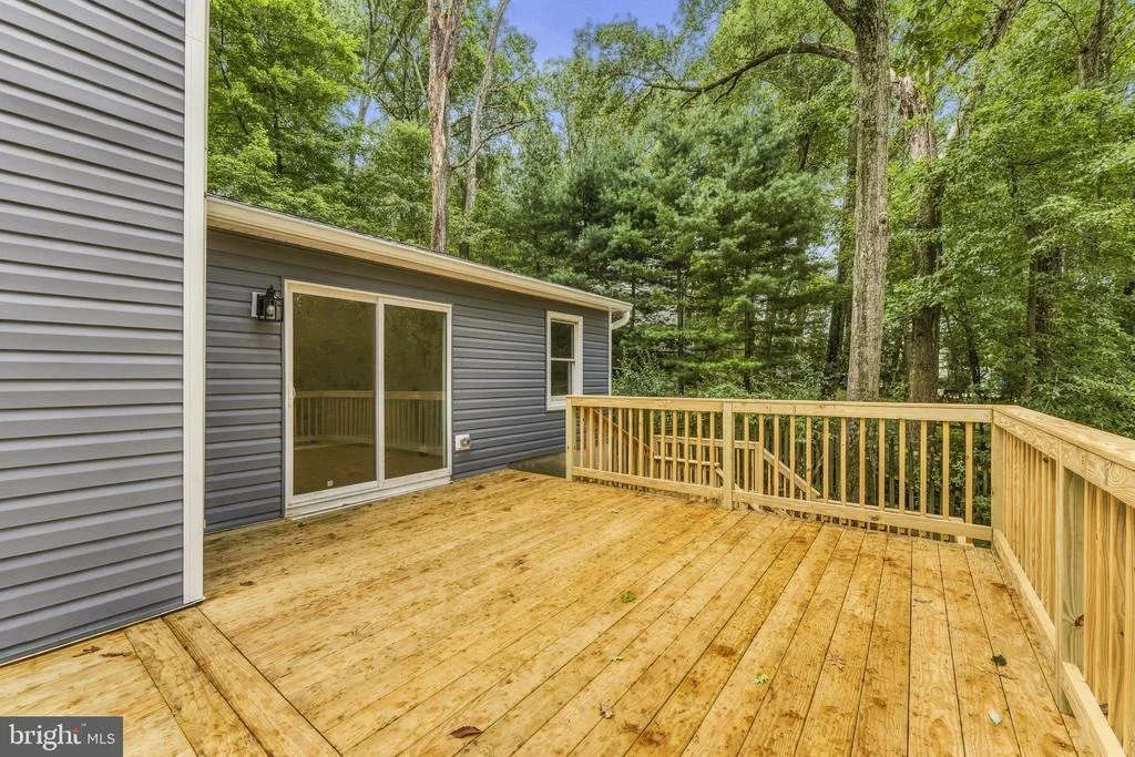 Photo of 201 SINGLETREE COURT