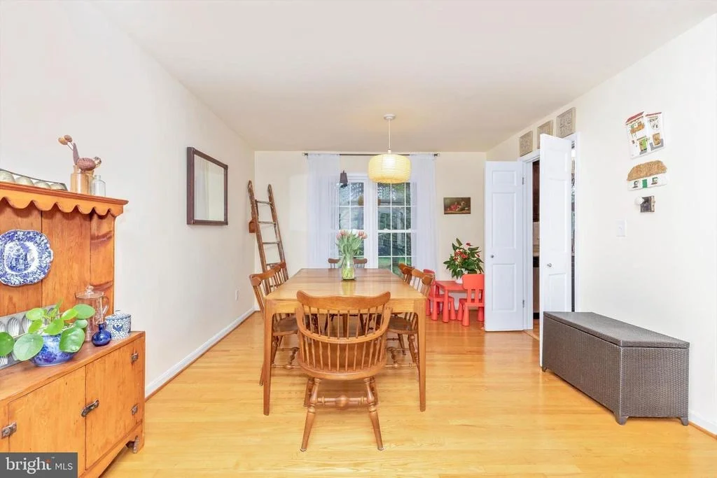 Photo of 28313 HONEYSUCKLE DRIVE