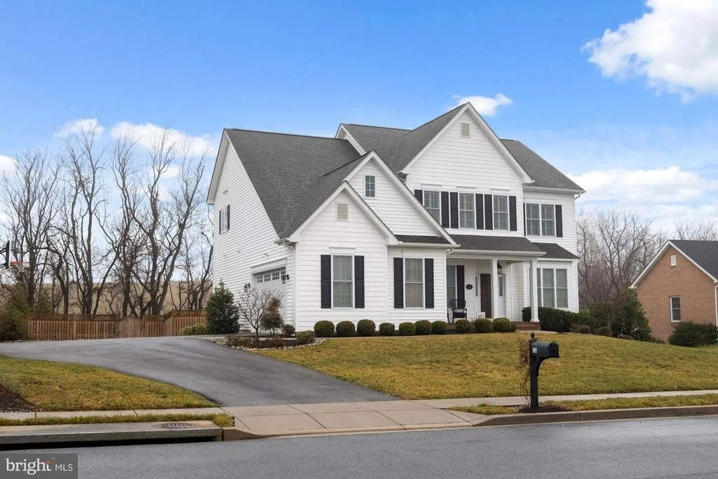 Photo of 13 HOFFMAN DR