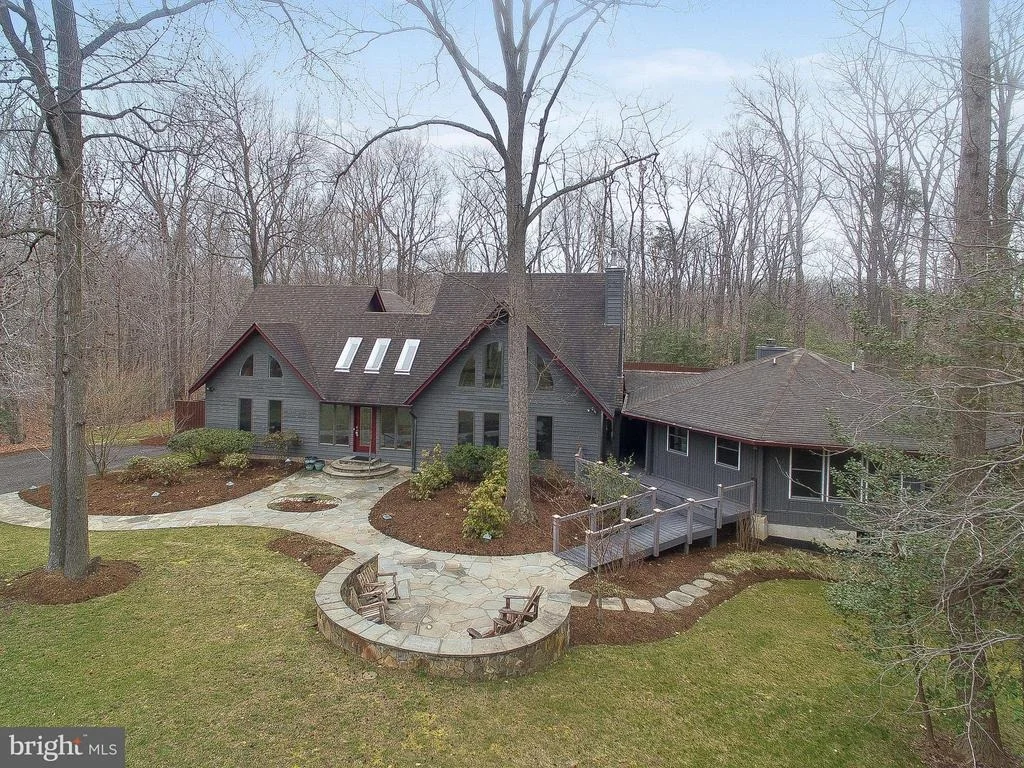 Photo of 770 EASTERN POINT ROAD
